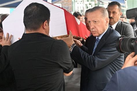 C­u­m­h­u­r­b­a­ş­k­a­n­ı­ ­E­r­d­o­ğ­a­n­­d­a­n­ ­M­e­h­m­e­t­ ­B­a­r­l­a­s­­a­ ­z­i­y­a­r­e­t­